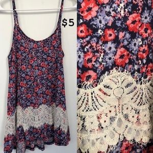 Floral lace tank top